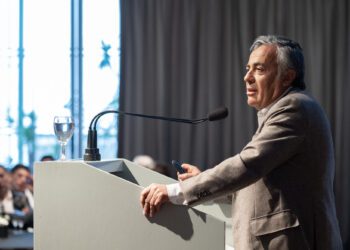Cornejo en la Bolsa: crítica al kirchnerismo, análisis económico y ¿candidatura 2023?